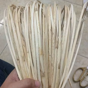 Peau de rotin longue |   Bandes de rotin 2–5,5 m | Fournisseur Vietnamien |   Sacs en PP de 25 kg/50 kg emballés en vrac - Product Image 1