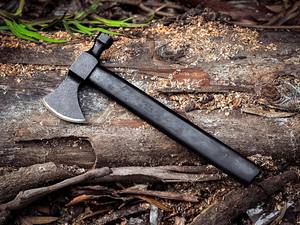 Hache de camping forgée à la main en acier à haute teneur en carbone de qualité industrielle, avec tête de marteau pour le travail du bois et étui en cuir, personnalisable OEM - Product Image 2