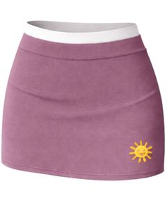 Ensemble jupe deux pièces mauve personnalisé pour femme : débardeur court avec patch graphique et mini-jupe taille haute extensible – Tenue décontractée d'été - Product Image 3
