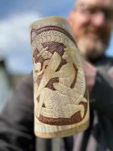 Mug à boire en corne de buffle naturelle de qualité supérieure, fait main, style rustique, inspiré des Vikings, avec poignée confortable, sans danger pour les aliments. - Product Image 5