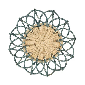 Salvamantel de mimbre natural con borde festoneado verde, hecho a mano, ecológico, para decoración de mesa de comedor, al por mayor, OEM - Product Image 1