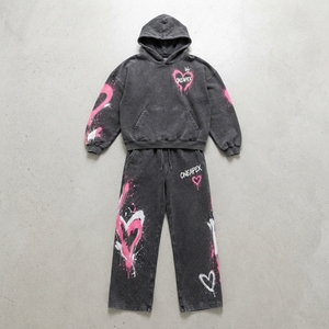 Conjunto Deportivo de Sudadera y Pantalones Anchos con Estampado de Corazón en Grafiti Negro y Rosa para Mujer, Ropa Casual de Calle, Dos Piezas - Product Image 1