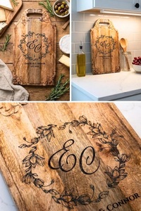 เขียงไม้กระถินแกะสลักลายดอกไม้แบบกำหนดเอง พร้อมสลักชื่อ  ทนทาน ปลอดภัยสำหรับอาหาร เหมาะสำหรับเป็นของขวัญ - Product Image 3