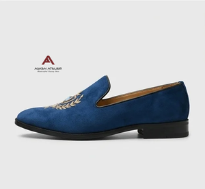 Elegantes Mocasines Azules de Terciopelo con Punta en Pico, Logotipo Bordado, Antideslizantes, Zapatos de Vestir para Hombre, para Boda, Asken Atelier, Genuinos - Product Image 4