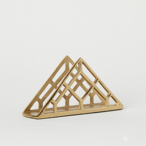 Support de boîte à mouchoirs en métal minimaliste en forme de pyramide, design décoratif sur pied pour la décoration intérieure - Product Image 1
