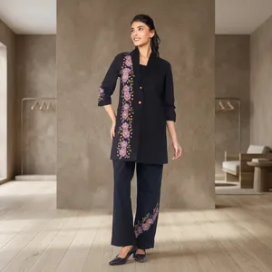 Ensemble 3 pièces en coton noir brodé pour femmes, col mandarin, motif floral, veste, camisole, pantalon, à porter toute l'année - Product Image 5