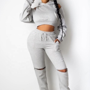 Sudadera corta con capucha de manga larga para mujer, pantalones con bolsillos canguro y joggers, conjunto de dos piezas - Product Image 2