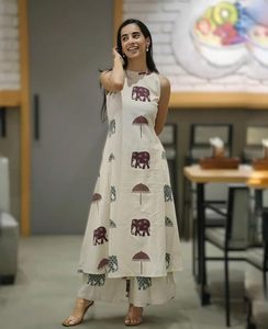 Women's Ethnic Kurta Pant Set Kurta Palazzo Set Stylish Cotton Suit Set for Women - Product Image 2