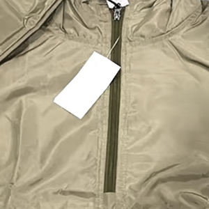 Conjunto Deportivo Profesional Ligero de Nylon 100% Teñido Liso para Deportes Activos - Product Image 3