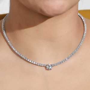 Collier minimaliste en or massif avec 1 diamant de laboratoire taille brillant rond de 3,01 carats et 119 diamants de laboratoire de 13,38 carats, couleur E, clarté VVS - Product Image 4