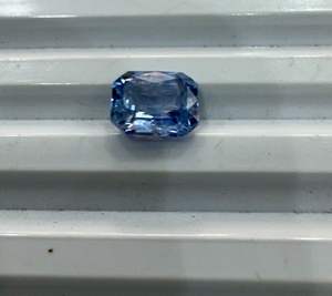 Saphir bleu de qualité supérieure, 1,90 carat, non chauffé, pour la fabrication de bijoux, bagues, pendentifs, médaillons et autres ornements, en gros - Product Image 6