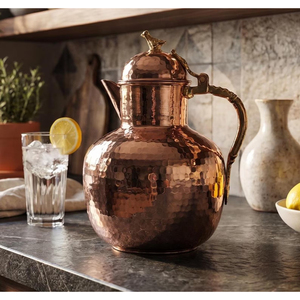 Carafe en cuivre pur de qualité supérieure, design indien populaire, écologique, classique, avec couvercle et poignée, logo personnalisé, prix bas - Product Image 2