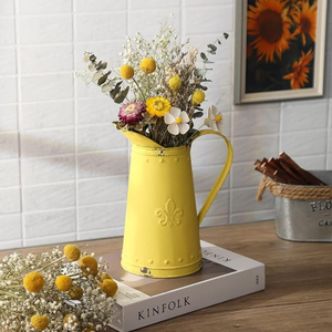 Macetero de Hierro Antiguo con Acabado Desgastado para Ventanas de Cocina y Arreglos Florales Secos, Uso en Interiores y Exteriores en el Jardín - Product Image 1