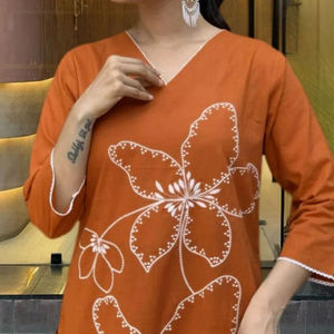 Ensemble de costume en rayonne pour femme, brodé et imprimé, avec dupatta, trois pièces, pour occasions festives, qualité supérieure - Product Image 5