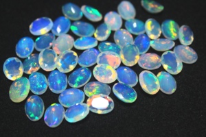 Opale Welo d'Éthiopie authentique, pierre précieuse naturelle, cabochon ovale, pierre de naissance d'octobre, certifiée par un tiers, avec jeu de couleurs - Product Image 4