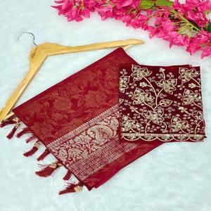 Sari VASTRA COTTAGE Premium de Georgette con Elegante Motivo de Hojas y Blusa Bordada con Detalles en Foil, Sari Étnico para Fiestas - Product Image 1