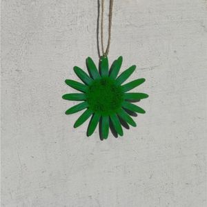 Adorno Colgante de Madera Hecho a Mano, Estilo Moderno, Flor Roja Pintada a Mano, Decoración Navideña - Product Image 3