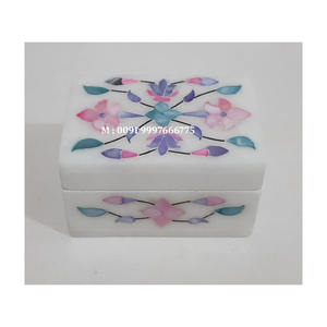 Boîte à bijoux rectangulaire en marbre blanc naturel avec incrustation de nacre, design floral fait à la main, utilisée pour l'emballage de colliers et les cadeaux - Product Image 3