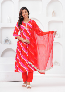 Kurta brodée rayée rouge et rose avec dupatta, coupe ample, robe décontractée, tenue d'été, manches trois quarts, longueur midi - Product Image 6