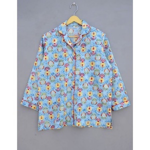 Ensemble de pyjama en coton pur pour femmes, chemise imprimée avec bloc de main, robe de nuit douce et confortable, nouvelle collection - Product Image 4