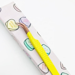 Pince à épiler pour extensions de cils en acier inoxydable, couleur jaune, durable, légère et écologique - Product Image 5