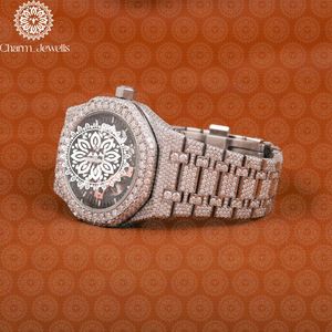 Montre de luxe pour homme Charm Jewels en acier inoxydable, boîtier rond, cadran analogique, mouvement à quartz, fermoir pliant, bracelet de 20 mm - Product Image 4