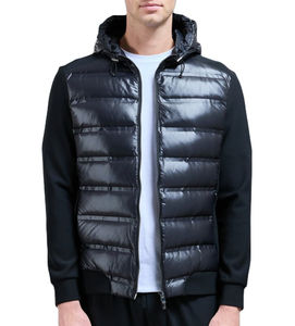 Veste matelassée en duvet de haute qualité avec logo personnalisé OEM, veste épaisse à capuche tendance pour homme, veste bomber d'hiver personnalisée, veste matelassée brillante pour homme - Product Image 1
