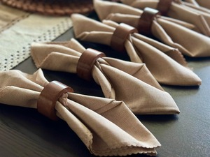 Ensemble de 12 anneaux de serviette en bois noir modernes, décoration de table minimaliste, porte-serviettes réutilisables pour mariages, événements et fêtes - Product Image 3