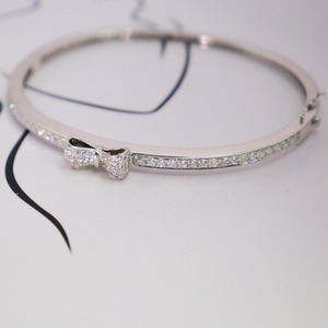 Oferta Especial en Pulsera de Diamantes de Lujo para Mujer con Piedras Brillantes para Bodas, Aniversarios y Ocasiones Especiales - Product Image 2