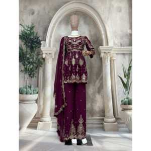 Conjunto de Top y Pantalón Elegante para Mujer con Dupatta de Lujo para Fiestas - Product Image 4