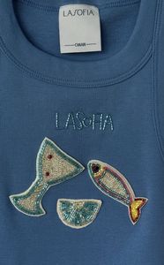 Camiseta Blanca de Algodón Hecha a Mano con Bordado de la Bandera de Brasil y Letras de Brasil con Cuentas - Product Image 5
