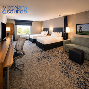 Muebles de hotel personalizados para Home2 Suites, incluyendo bases de cama, cocinas compactas, armarios y gabinetes de baño. - Product Image 3