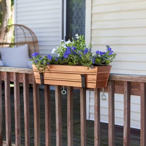 Pot de fleurs rectangulaire en métal avec supports suspendus pour jardinières, style rustique, finition thermolaquée - Product Image 5