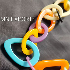 Collar de eslabones de epoxi de calidad premium, diseño clásico, para fiestas de chicas, de MN EXPORTS - Product Image 1