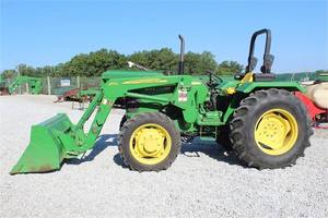 Tractor John Deere Usado de Calidad, 4x4, 70HP, con Maquinaria para Inspección por Reporte y Video, en Venta - Product Image 3