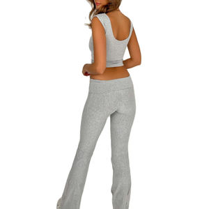 Ensemble de sport décontracté deux pièces pour femme : débardeur respirant à dos en U et pantalon évasé taille haute, séchage rapide, léger, idéal pour le yoga et la gym - Product Image 2