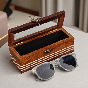 Estuche Organizador de Relojes de Madera con Forro de Terciopelo, Caja Expositora de Relojes de Madera con Cierre Magnético de AYAANS - Product Image 5