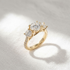 18K Gold IGI Certified Three <b>Stone</b> Lab Grown Diamond Engagement Ring with Brilliant Cut for Women's Anniversary Wedding Band - Product Image 3