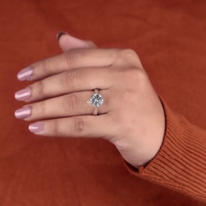 Bague de fiançailles solitaire en diamant de laboratoire rond certifié IGI 3 carats en or blanc 14K, bague de mariage classique à six griffes, vente en gros - Product Image 3