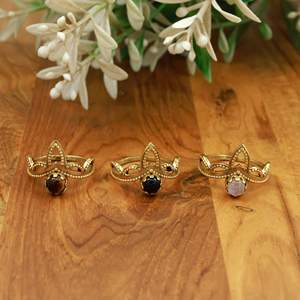 Bague Couronne en Laiton Faite à la Main en Gros, Bague en Filigrane avec Pierres Précieuses, Bague Tiara Bohème Vintage, Multiples Pierres Onyx Œil de Tigre Lapis - Product Image 3