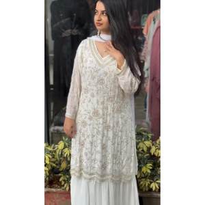 FANTAISIE GEORGETTE SEQUENCE TRAVAIL TOP PALAZZO AVEC DUPATTA BLANC - Product Image 1