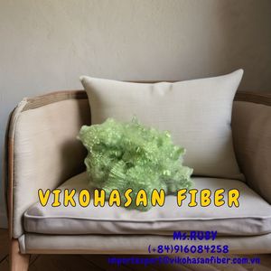 เส้นใยโพลีเอสเตอร์แบบสแตป 15D HS สีเขียว 100% ได้รับการรับรองมาตรฐาน GRS รีไซเคิลได้  ซิลิโคนเคลือบ  กลวง  ทนไฟ  ป้องกันไฟฟ้าสถิตย์  สำหรับการปั่นด้าย - Product Image 2