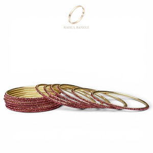 Brazaletes de Diseño Premium, Colección Moderna con Base de Acero Inoxidable y Cristales, para Bodas, Precio al por Mayor - Product Image 3