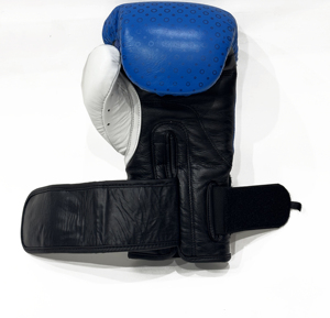 ถุงมือฝึกซ้อม MMA คิกบ็อกซิ่ง ซานด้า หนังสีดำ-น้ำเงินคู่ ยี่ห้อ SAQIB&CO กันน้ำ พร้อมสายรัดแบบตีนตุ๊กแก - Product Image 3