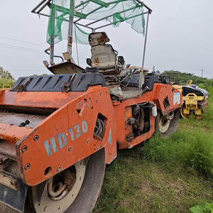 Rodillo Vibratorio de Doble Tambor <span class=keywords><strong>Hummer</strong></span> HD90 en Venta, Modelo 2018, Usado en Buen Estado, Motor Deutz de 100kW, Norma EU Stage V, 42/50Hz - Product Image 1