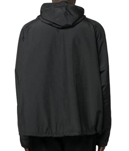 Veste coupe-vent imperméable à capuche en nylon froissé style vintage, respirante et résistante à l'eau, pour activités de plein air - Product Image 4