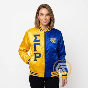 GREEK TREASURES Veste coupe-vent imperméable à col montant matelassée brodée en soie personnalisée Sorority Sigma Gamma Rho pour femme - Product Image 2
