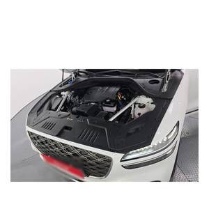 Genesis GV70 2.5T 2024 Gasolina AWD con 6,790 km, Volante a la Izquierda, Caja de Cambios Automática, Asientos de Cuero, Cámara Trasera - Product Image 6