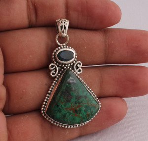 Pendentif vintage en argent sterling 925 avec turquoise tibétaine, vente en gros, pendentif en pierre précieuse turquoise naturelle, fait main, style antique - Product Image 3