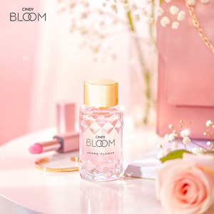 CINDY BLOOM Parfum Floral Aromatique 50ml Longue Durée pour Femme Eau de Parfum Senteur Florale Vente en Gros OEM Fournisseur en Vrac - Product Image 3